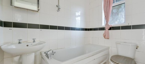 2 bedrooms Maisonette in Feltham, United Kingdom No. 9846 8