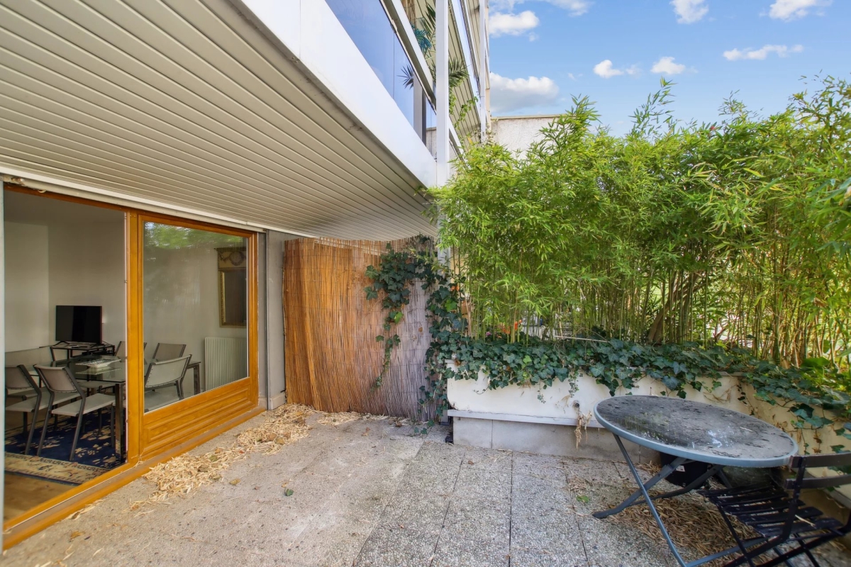 Studio in Paris, France, Nr. 342819