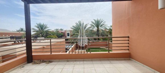 4 bedrooms Villa in Abu Dhabi Gate City, UAE No. 25062 5