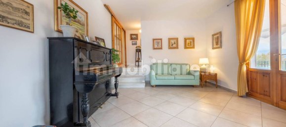 5 bedrooms Villa in Arezzo, Italy No. 125675 12
