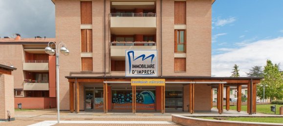 2 rooms Commercial property in Langhirano, Italy No. 149306 2