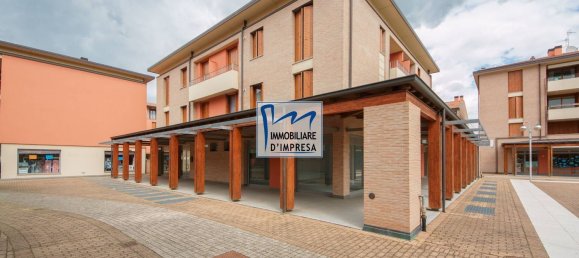 2 rooms Commercial property in Langhirano, Italy No. 149306 5