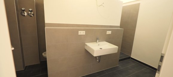 Edifício de 38 divisões em Kaufbeuren, Germany N.º 2388 15