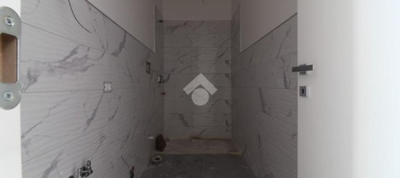 3-Zimmer Wohnung in Casagiove, Italy, Nr. 297815 6