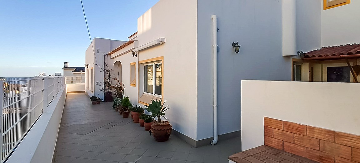 Villa de 3 dormitorios en Albufeira, Portugal No. 334444