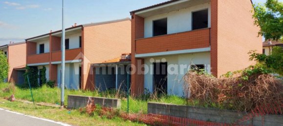 3 bedrooms Villa in Valera Fratta, Italy No. 87328 11