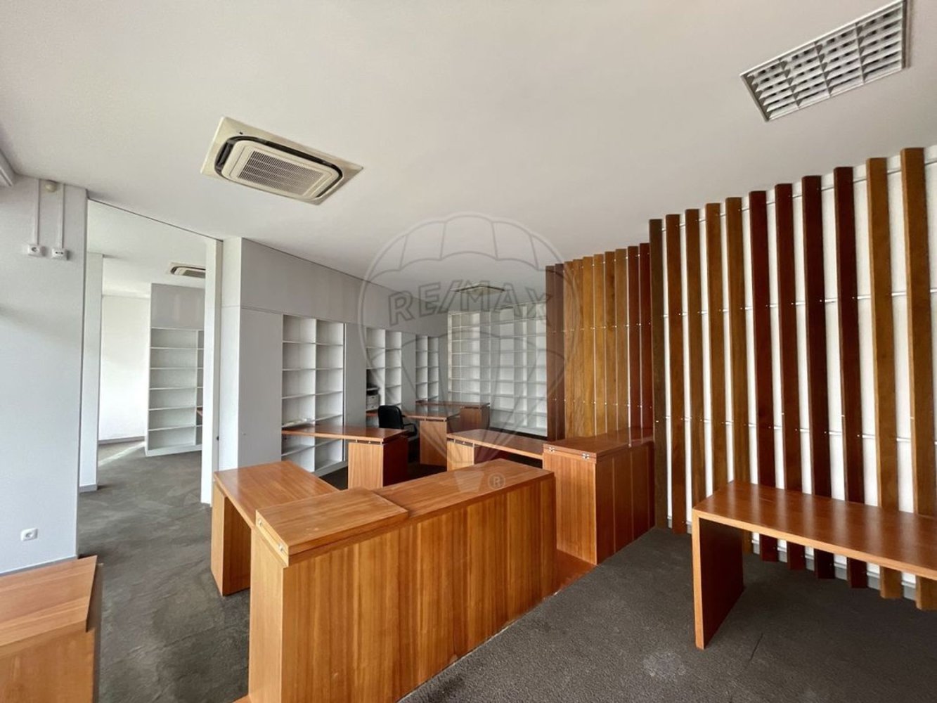 Büro in Vila Mea, Portugal 100m², Nr. 46975