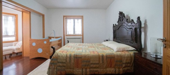 9 bedrooms House in Oliveira de Azemeis, Portugal No. 72037 34