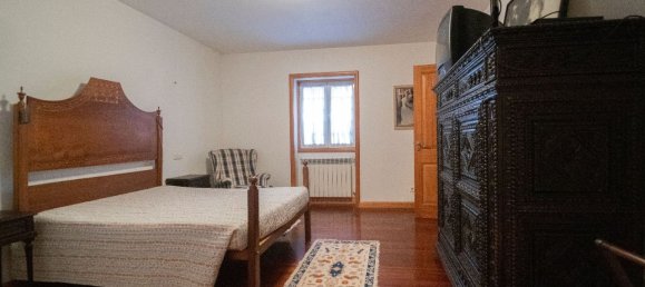 9 bedrooms House in Oliveira de Azemeis, Portugal No. 72037 40