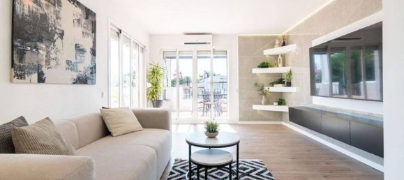 3 bedrooms Penthouse in Estepona, Spain No. 178394 2