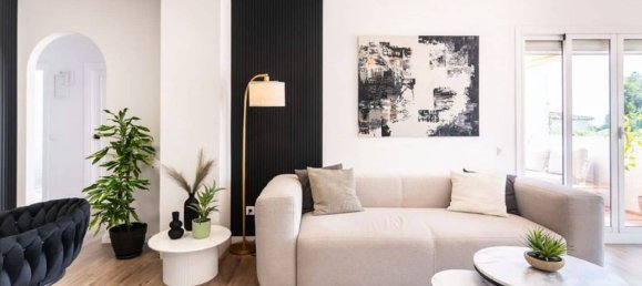 3 bedrooms Penthouse in Estepona, Spain No. 178394 6