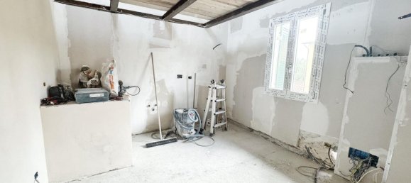 Дуплекс с 5 спальнями в Кампи Бизенцио, Италия № 347910 18