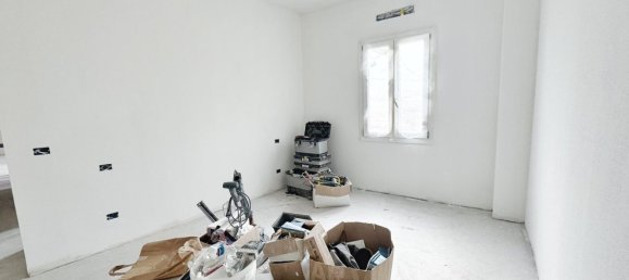 Дуплекс с 5 спальнями в Кампи Бизенцио, Италия № 347910 13