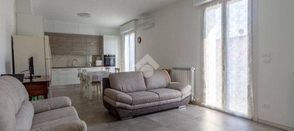 Квартира с 3 спальнями в Гуссаго, Италия № 56640 6