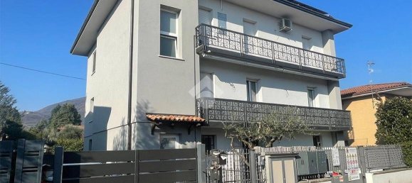 Квартира с 3 спальнями в Гуссаго, Италия № 56640 2