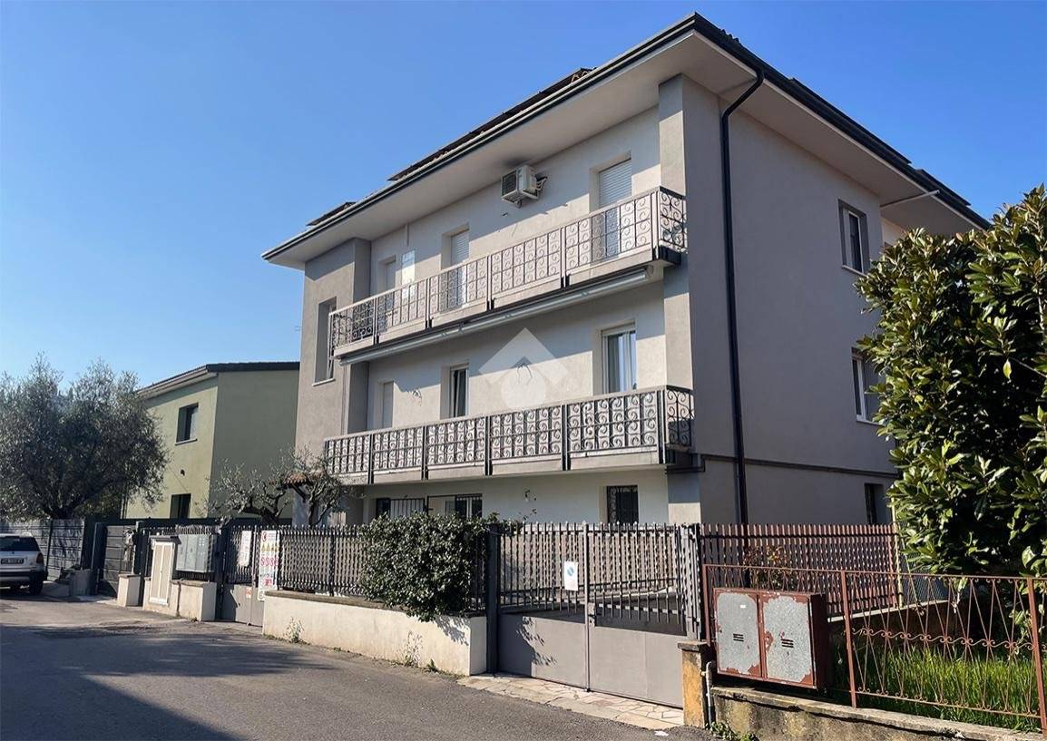 Квартира с 3 спальнями в Гуссаго, Италия № 56640