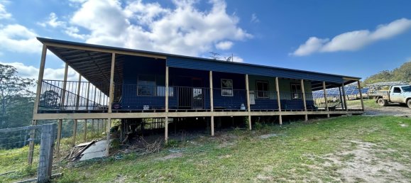 3 bedrooms House in Frazers Creek, Australia No. 91 4