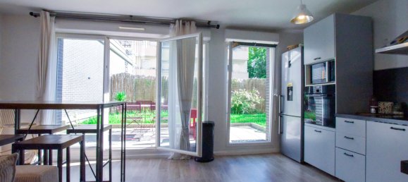 2 bedrooms Apartment in Nanterre, France No. 177262 3