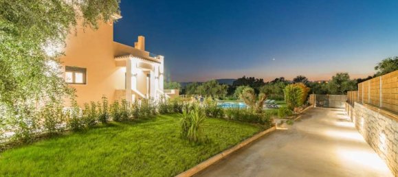 8 bedrooms Commercial property in Zakynthos, Greece No. 691 18