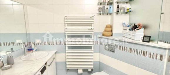 2 bedrooms Apartment in Turin, Italy No. 336660 23