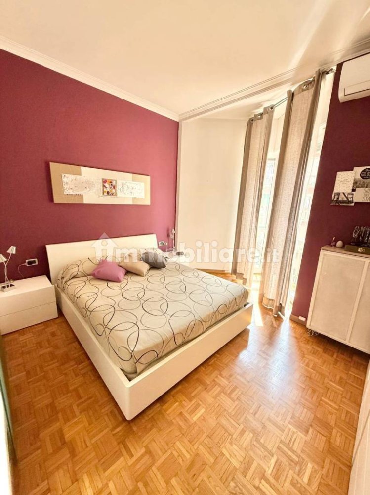 2 bedrooms Apartment in Turin, Italy No. 336660