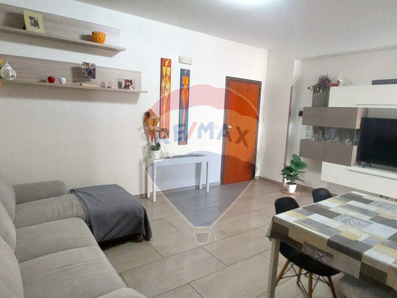 3 Schlafzimmer Wohnung in Aci Catena, Italy, Nr. 69364