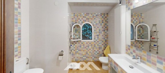 5 bedrooms House in Arenas, Spain No. 44877 18