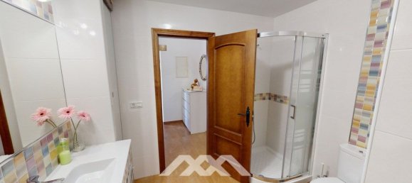 5 bedrooms House in Arenas, Spain No. 44877 19