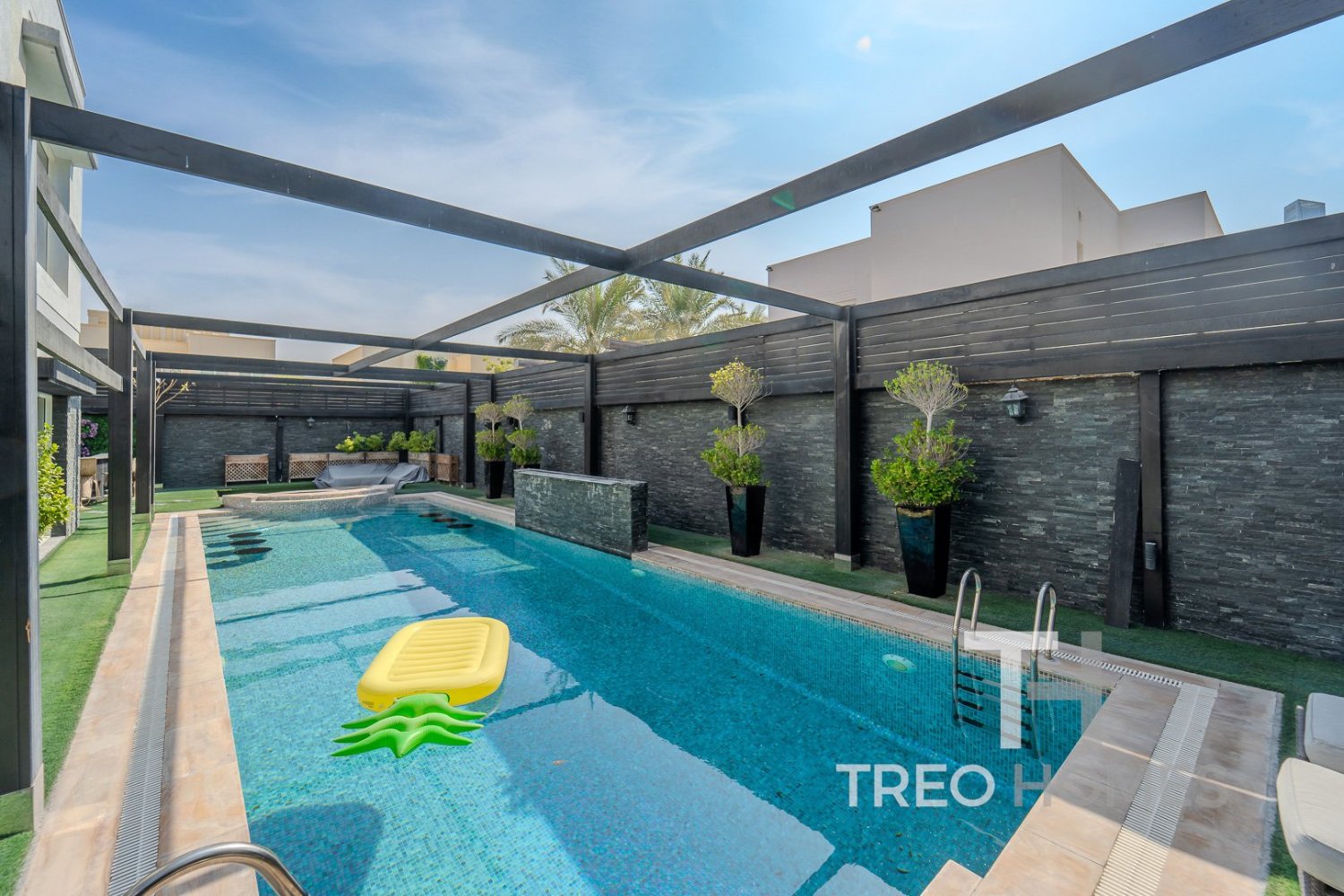 4 bedrooms Villa in Meadows, UAE No. 28465