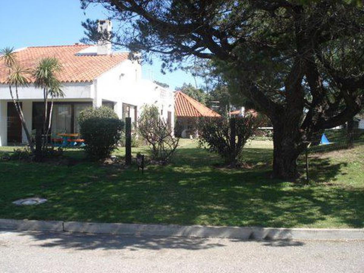 4 bedrooms House in Maldonado, Uruguay No. 859
