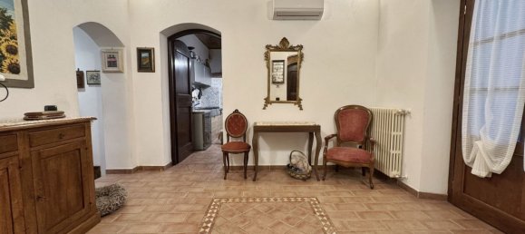 4 bedrooms Apartment in Campi Bisenzio, Italy No. 323141 2