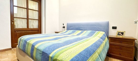 4 bedrooms Apartment in Campi Bisenzio, Italy No. 323141 13