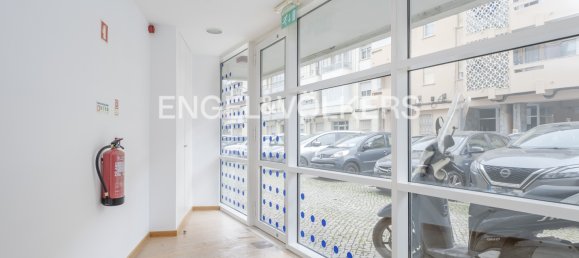 2 rooms Commercial property in Oeiras, Portugal No. 83802 3
