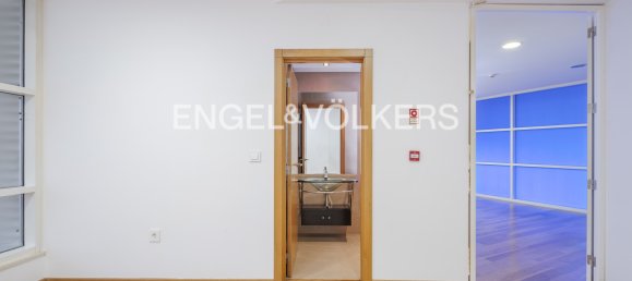 2 rooms Commercial property in Oeiras, Portugal No. 83802 14