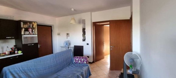 3 rooms Apartment in Castellanza, Italy No. 185302 16