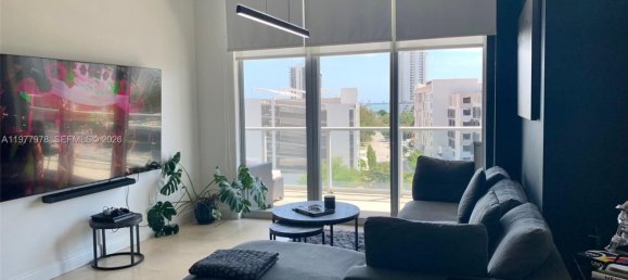 2 Schlafzimmer Gewerbliche Immobilien in Miami, USA, Nr. 615404 12
