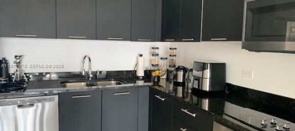 2 Schlafzimmer Gewerbliche Immobilien in Miami, USA, Nr. 615404 9