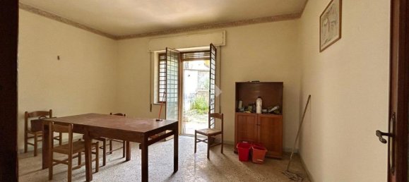 4 rooms Apartment in Palermo, Italy No. 13110 6
