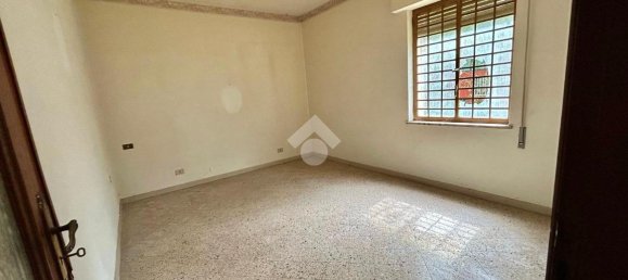 4 rooms Apartment in Palermo, Italy No. 13110 9