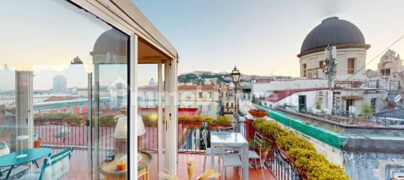 Квартира с 3 спальнями в Неаполь, Италия № 375397 4