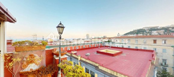 Квартира с 3 спальнями в Неаполь, Италия № 375397 6