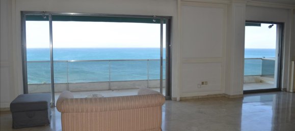  T5 em Palaio Faliro, Greece N.º 6589 3