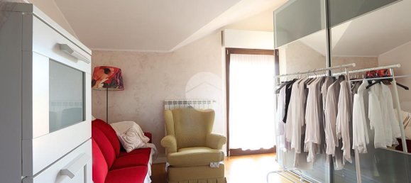 3 Schlafzimmer Villa in Pescara, Italy, Nr. 291845 25