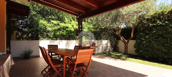 3 Schlafzimmer Villa in Pescara, Italy, Nr. 291845 9