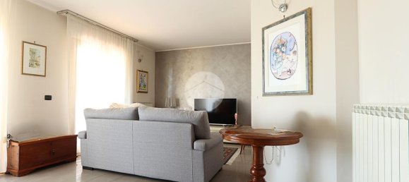 3 Schlafzimmer Villa in Pescara, Italy, Nr. 291845 16