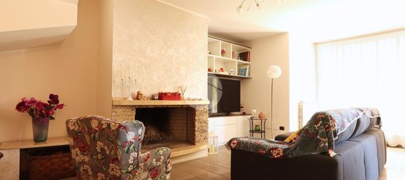 3 Schlafzimmer Villa in Pescara, Italy, Nr. 291845 5