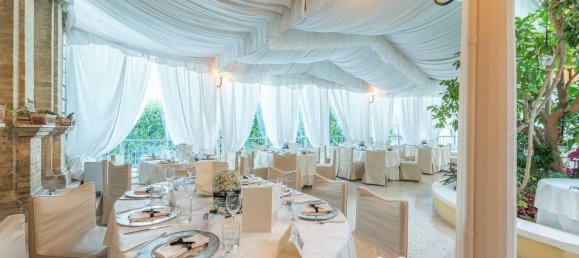 17 rooms Villa in Cupra Marittima, Italy No. 105354 5