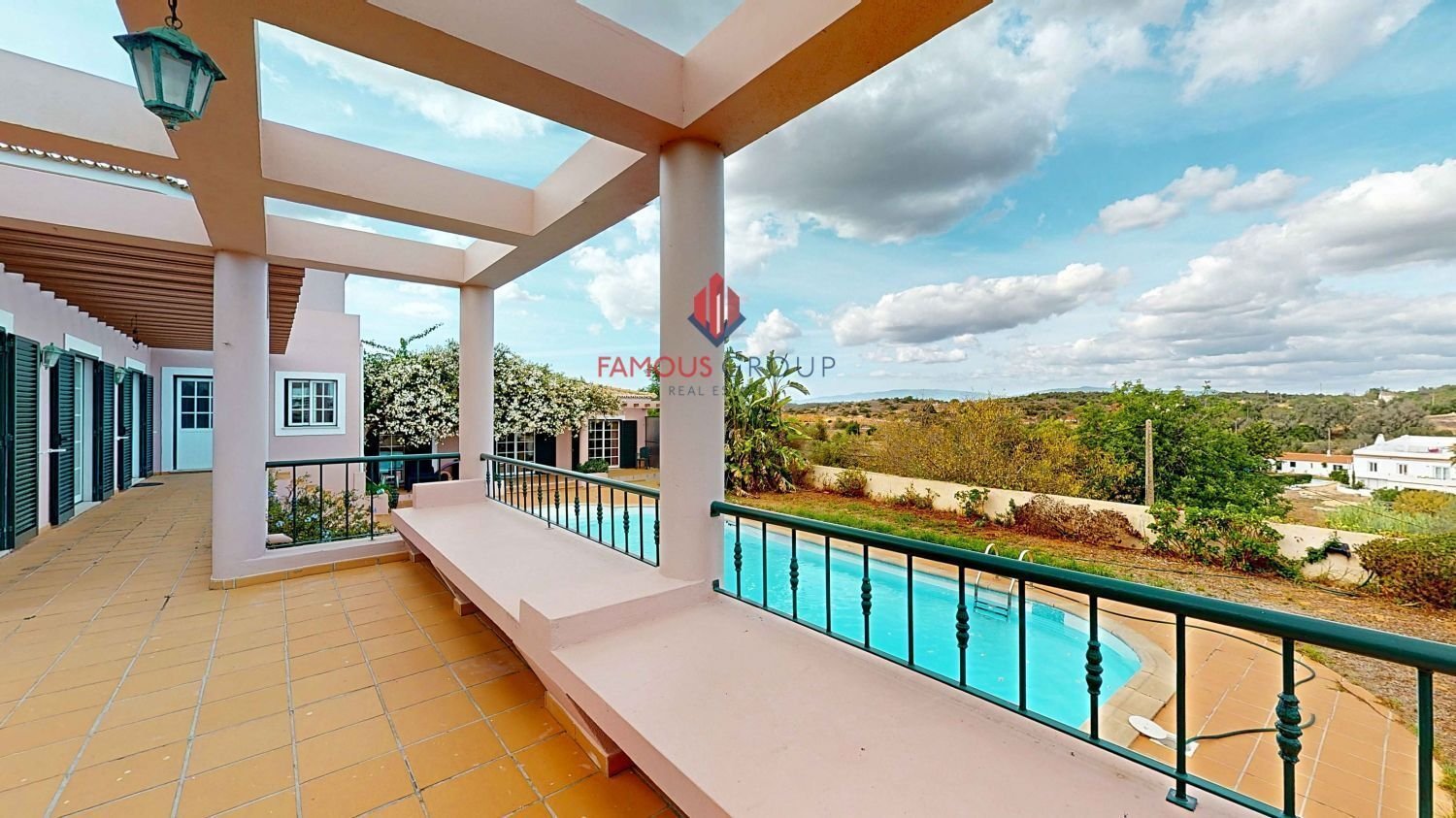 Villa de 6 dormitorios en Lagoa, Portugal No. 132386