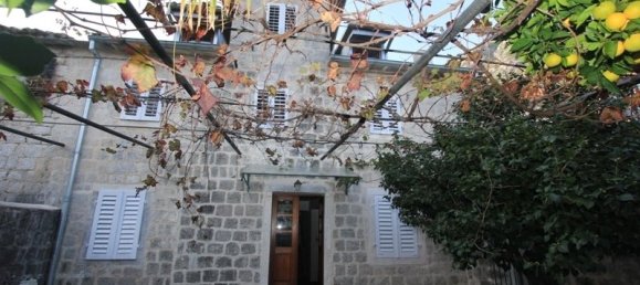 5 bedrooms House in Kotor, Montenegro No. 407 23