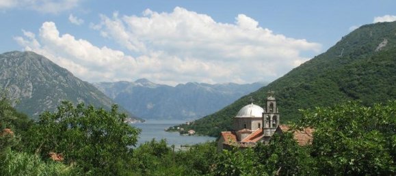 5 bedrooms House in Kotor, Montenegro No. 407 13